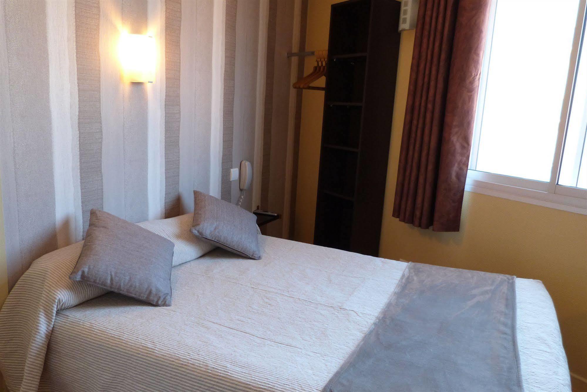 Hotel Kennedy Perpignan Eksteriør billede